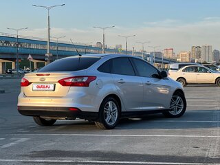 2011 Ford Focus III, серебристый, 680000 рублей, вид 4