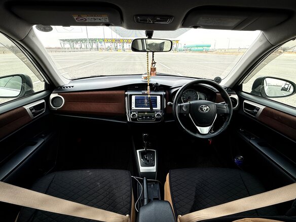 2013 Toyota Corolla Axio XI (E160, E170, E180), белый, 990000 рублей - вид 13