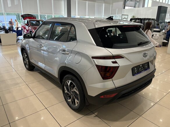 2025 Solaris HC, серебристый, 3645000 рублей - вид 3