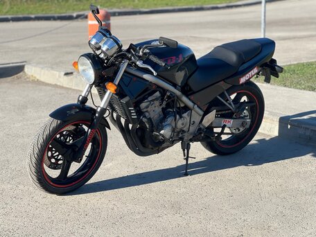 1990 Honda CB-1, чёрный, 220000 рублей, вид 4