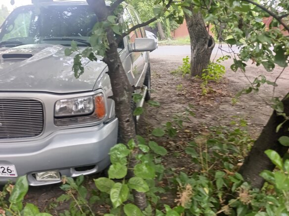 2000 GMC Yukon II (GMT800), серый, 1200000 рублей - вид 4
