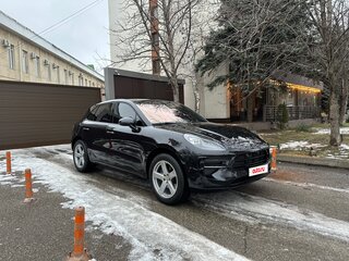 2021 Porsche Macan I Рестайлинг, чёрный, 5500000 рублей, вид 3