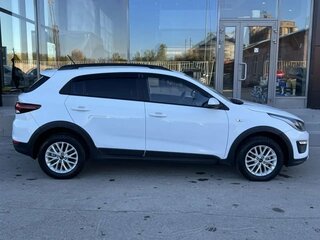 2019 Kia Rio X-Line IV, белый, 1525000 рублей, вид 4