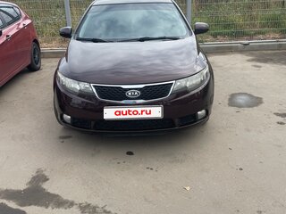 2010 Kia Cerato 6-speed II, чёрный, 680000 рублей, вид 2