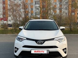 2018 Toyota RAV4 IV (XA40) Рестайлинг, белый, 2700000 рублей, вид 2