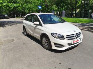 2015 Mercedes-Benz B-Класс 180 II (W246) Рестайлинг, белый, 1300000 рублей, вид 3