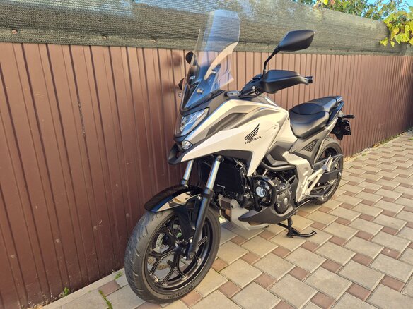2021 Honda NC 750X, белый, 1140000 рублей - вид 1