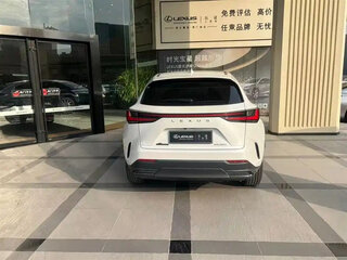 2025 Lexus NX 250 II, белый, 7150555 рублей, вид 3
