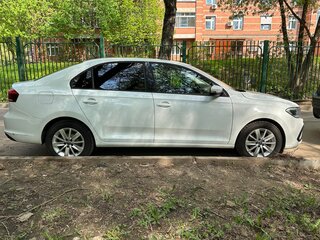 2020 Volkswagen Polo VI, белый, 1300000 рублей, вид 4