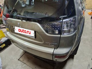 2008 Mitsubishi Outlander II, бежевый, 799000 рублей, вид 3
