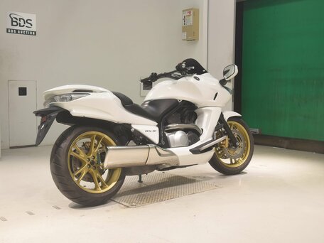 2008 Honda DN-01, белый, 620000 рублей, вид 3