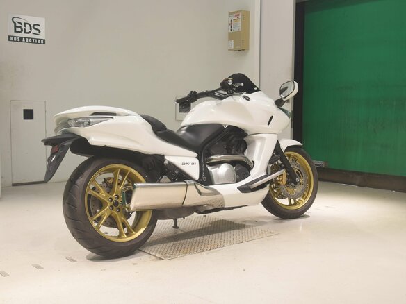 2008 Honda DN-01, белый - вид 2