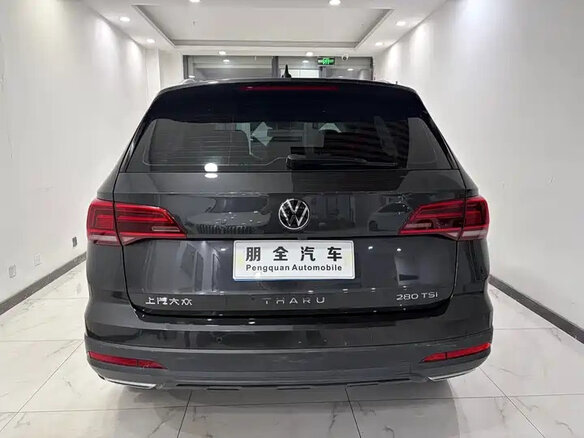 2022 Volkswagen Tharu I, серый, 1840000 рублей - вид 4