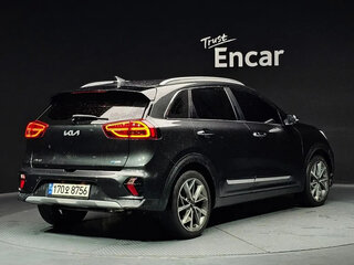 2021 Kia Niro I Рестайлинг, белый, 1670005 рублей, вид 2