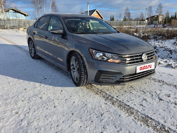 2018 Volkswagen Passat (North America and China) I Рестайлинг, серый, 1800000 рублей - вид 1
