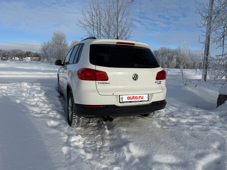 2012 Volkswagen Tiguan I Рестайлинг, белый, 1150000 рублей, вид 4