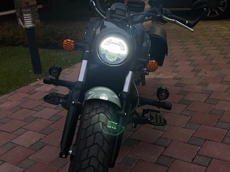 2023 Indian Scout, серый, 1350000 рублей, вид 4