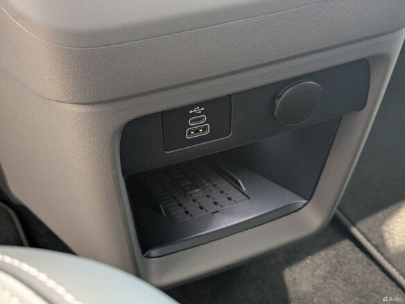 2025 Volkswagen Caravelle T7, чёрный, 11990000 рублей - вид 22