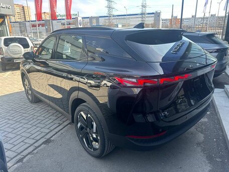 2026 Omoda C7, чёрный, 3499000 рублей, вид 5