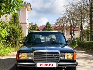 1983 Mercedes-Benz W123 240, коричневый, 519000 рублей, вид 2