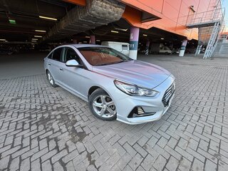 2019 Hyundai Sonata VII (LF) Рестайлинг, серебристый, 1700000 рублей, вид 4