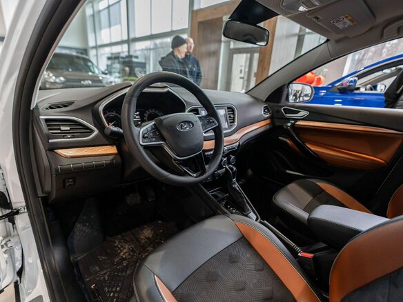 2026 Lada (ВАЗ) Vesta SW Cross I Рестайлинг (NG), белый, 2246000 рублей - вид 5
