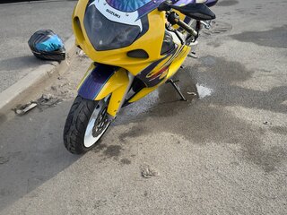 2002 Suzuki GSX-R 600, жёлтый, 400000 рублей, вид 2