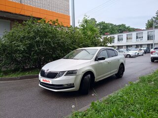 2019 Skoda Octavia III (A7) Рестайлинг, белый, 1150000 рублей, вид 1