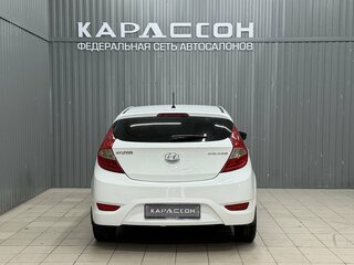 2014 Hyundai Solaris I, белый, 828000 рублей, вид 4