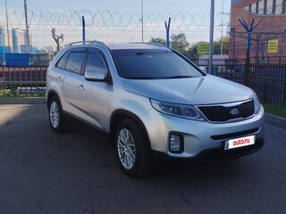 2012 Kia Sorento II Рестайлинг, серебристый, 1400000 рублей, вид 2
