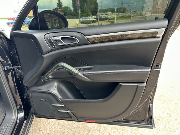 2011 Porsche Cayenne S II (958), чёрный, 2250000 рублей - вид 12