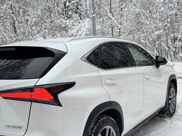 2020 Lexus NX 300 I Рестайлинг, белый, 4450000 рублей - вид 3