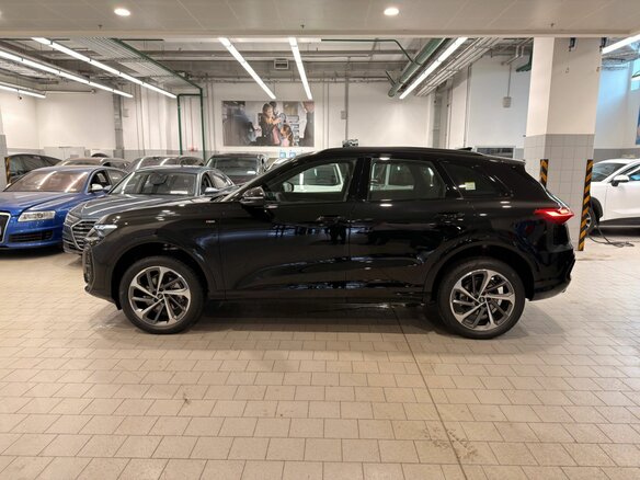 2026 Audi Q5 45 TFSI III (GU), чёрный, 9413940 рублей - вид 2