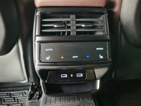 2023 Geely Monjaro (Xingyue L) I, чёрный, 3450000 рублей - вид 31