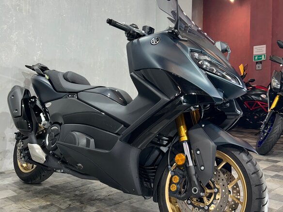2023 Yamaha TMAX, зелёный, 1270000 рублей - вид 3