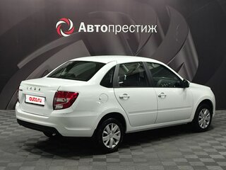2026 Lada (ВАЗ) Granta I Рестайлинг, белый, 1101000 рублей, вид 4