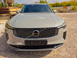 2025 Volvo XC90 B6 II Рестайлинг 2, серый, 9350000 рублей, вид 4