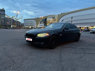 2010 BMW 5 серии 523i VI (F10/F11/F07), чёрный, 1340000 рублей, вид 1