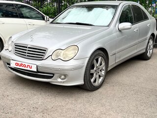 2004 Mercedes-Benz C-Класс 180 II (W203) Рестайлинг, серый, 990000 рублей, вид 2