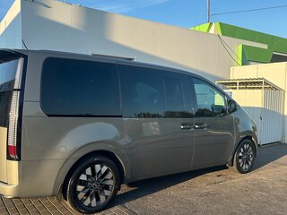 2022 Hyundai Staria I, серый, 6000000 рублей, вид 4