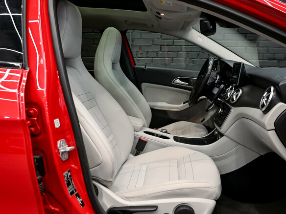 2014 Mercedes-Benz GLA 250 I (X156), красный - вид 11