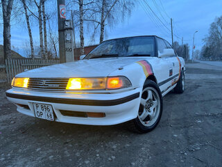 1991 Toyota Mark II VI (X80), белый, 530000 рублей, вид 1