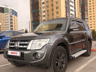 2012 Mitsubishi Pajero IV Рестайлинг 1, серый, 1950000 рублей, вид 1