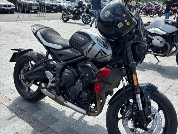 2022 Triumph Trident 660, чёрный, 750000 рублей - вид 1