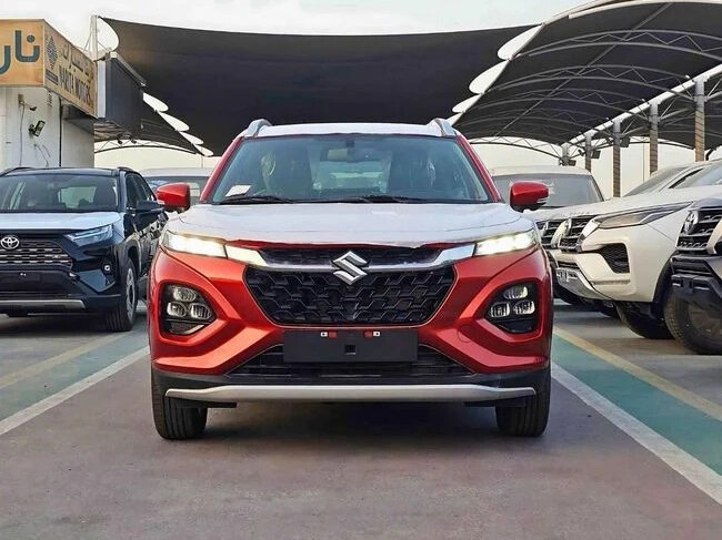 Открыть фотографии: Suzuki Fronx