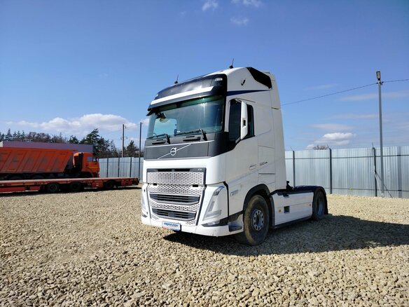 2023 Volvo FH, белый, 12502000 рублей