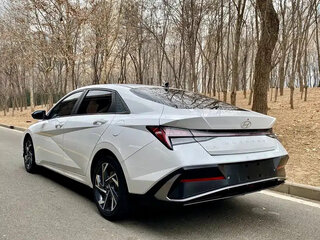 2022 Hyundai Elantra VII (CN7), белый, 1400000 рублей, вид 4