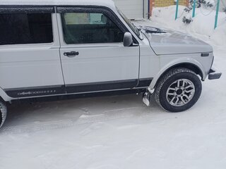 2019 Lada (ВАЗ) 2131 (4x4) I, серебристый, 650000 рублей, вид 2