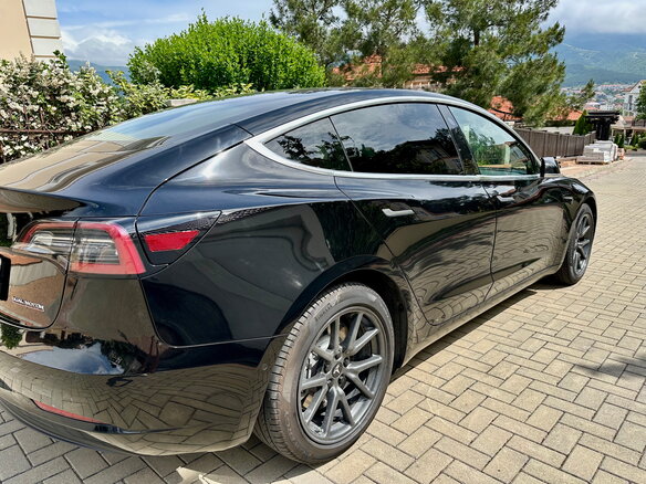 2020 Tesla Model 3 Standart Plus I, чёрный, 2750000 рублей - вид 2