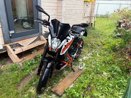 2017 KTM 200 Duke, белый, 230000 рублей, вид 2